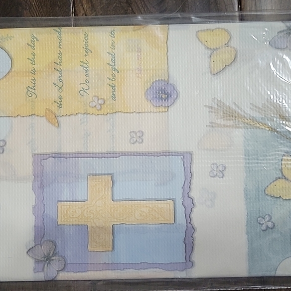 ⭐️4/$10⭐️NEW- Inspirations Collection 54" X 102" Paper Tablecover - Picture 3 of 4